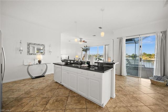 828 NE 6th AVE, Cape Coral, FL 33909