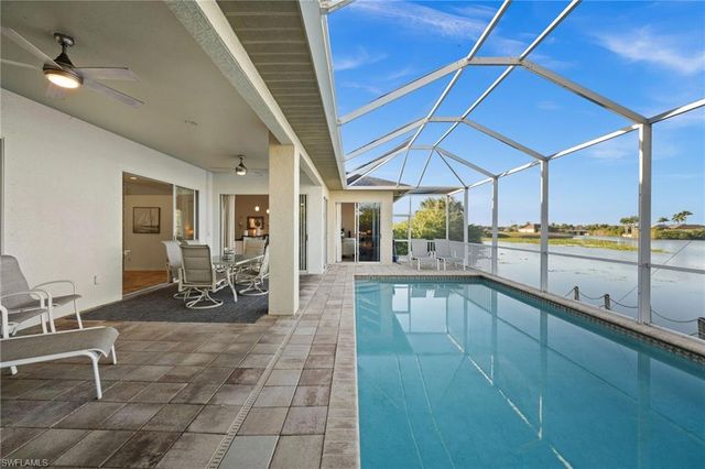 828 NE 6th AVE, Cape Coral, FL 33909