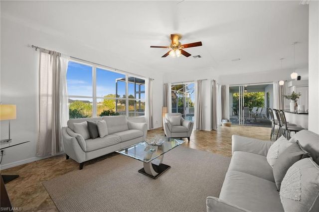 828 NE 6th AVE, Cape Coral, FL 33909