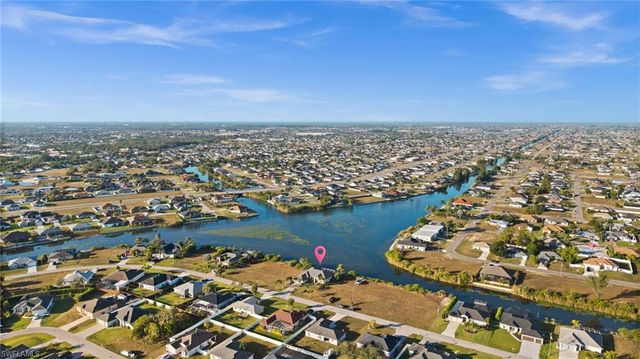 828 NE 6th AVE, Cape Coral, FL 33909