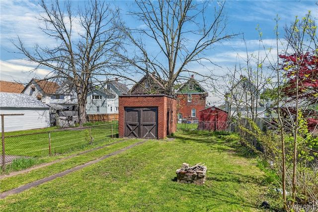 805 16th Street, Niagara Falls, NY 14301