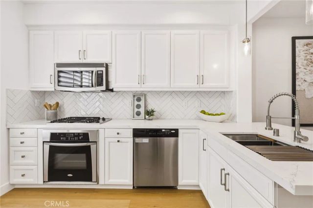 5401 W 149th Place 13, Hawthorne, CA 90250