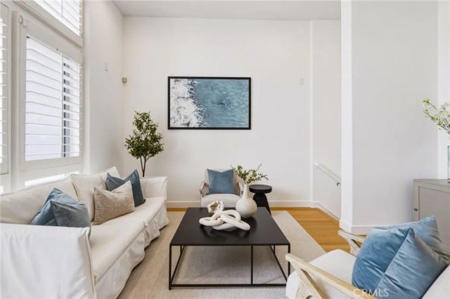 5401 W 149th Place 13, Hawthorne, CA 90250