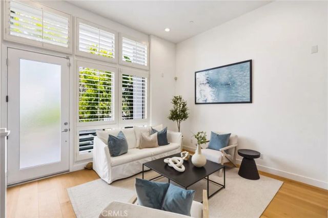 5401 W 149th Place 13, Hawthorne, CA 90250