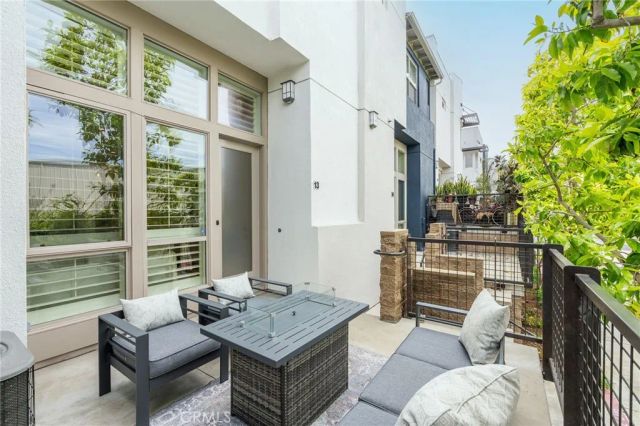 5401 W 149th Place 13, Hawthorne, CA 90250