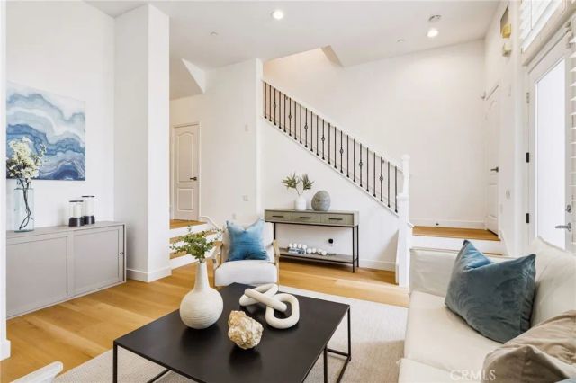 5401 W 149th Place 13, Hawthorne, CA 90250