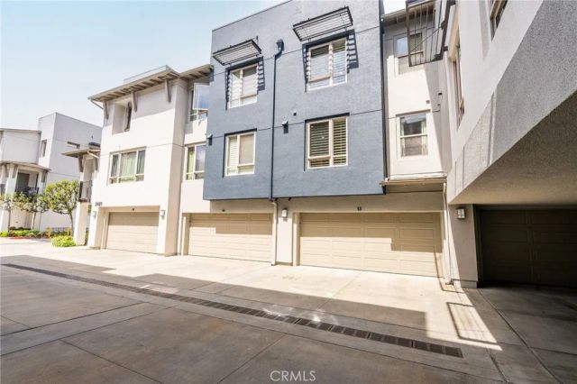 5401 W 149th Place 13, Hawthorne, CA 90250