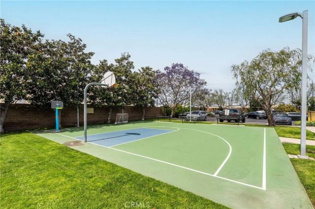 5401 W 149th Place 13, Hawthorne, CA 90250