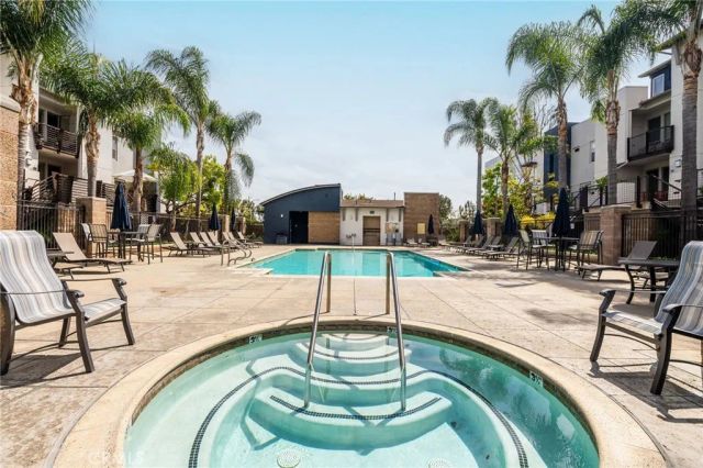 5401 W 149th Place 13, Hawthorne, CA 90250