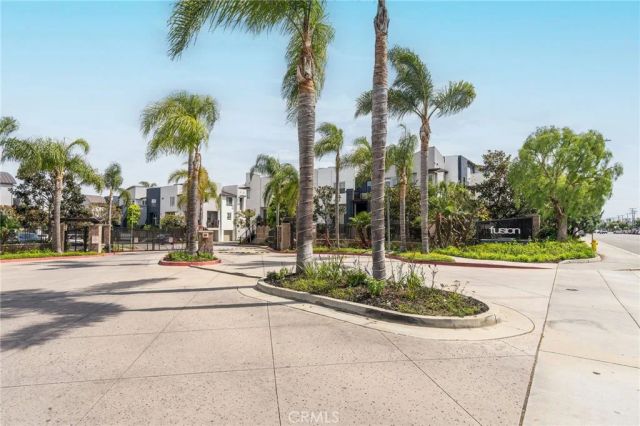 5401 W 149th Place 13, Hawthorne, CA 90250