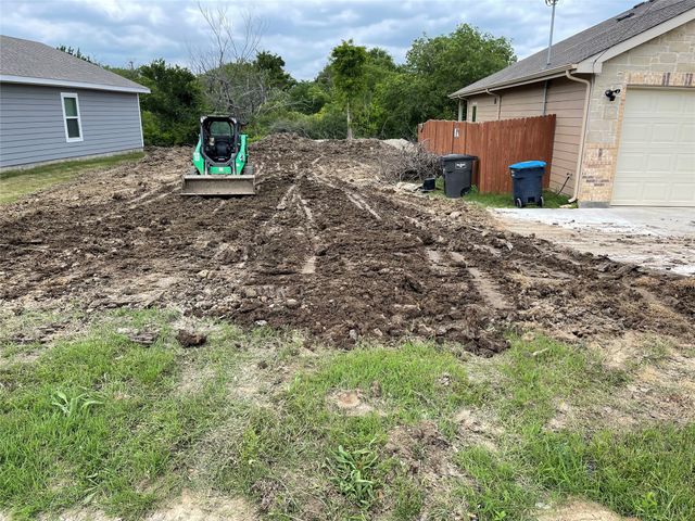 1039 E Magnolia Avenue, Fort Worth, TX 76104