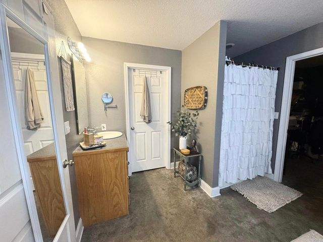 656 Pitard Loop, Mountain View, AR 72560