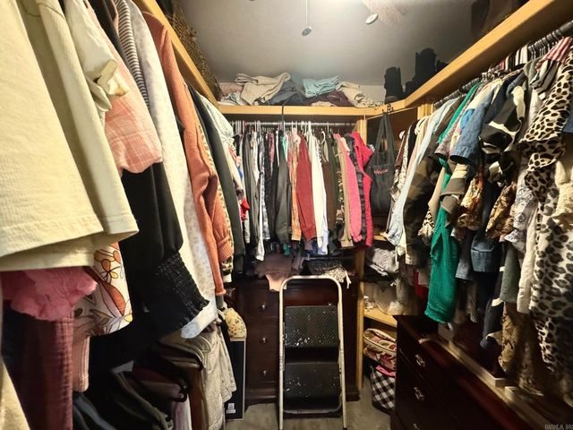 656 Pitard Loop, Mountain View, AR 72560