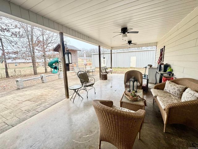 656 Pitard Loop, Mountain View, AR 72560