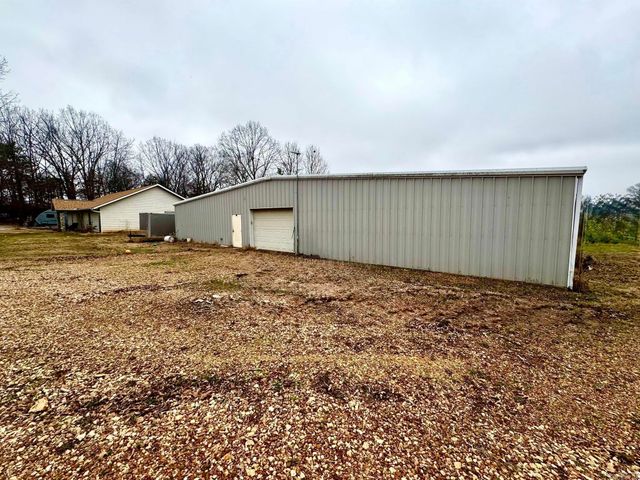 656 Pitard Loop, Mountain View, AR 72560