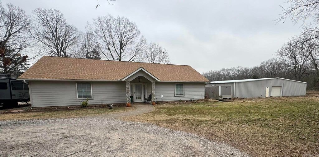 656 Pitard Loop, Mountain View, AR 72560