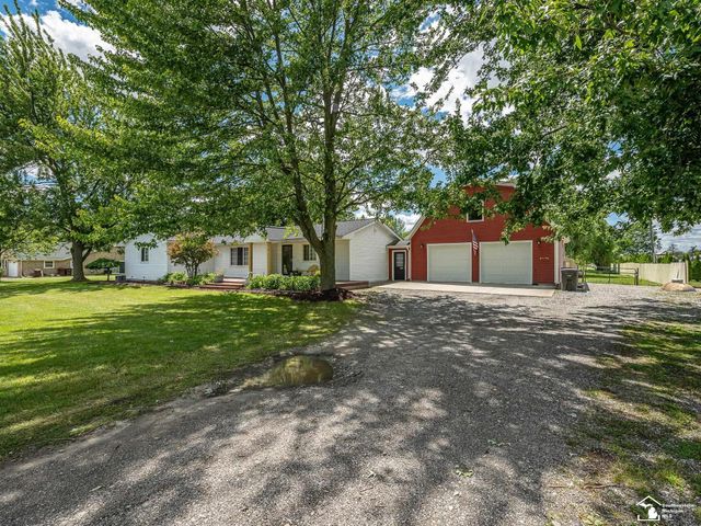 10937 Armstrong Road, South Rockwood, MI 48179