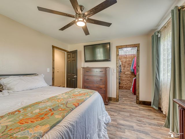 10937 Armstrong Road, South Rockwood, MI 48179