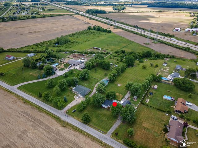 10937 Armstrong Road, South Rockwood, MI 48179