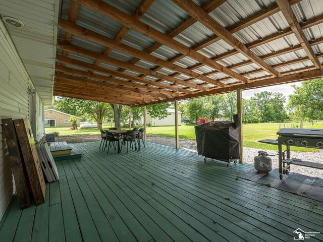 10937 Armstrong Road, South Rockwood, MI 48179