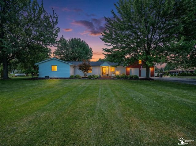 10937 Armstrong Road, South Rockwood, MI 48179