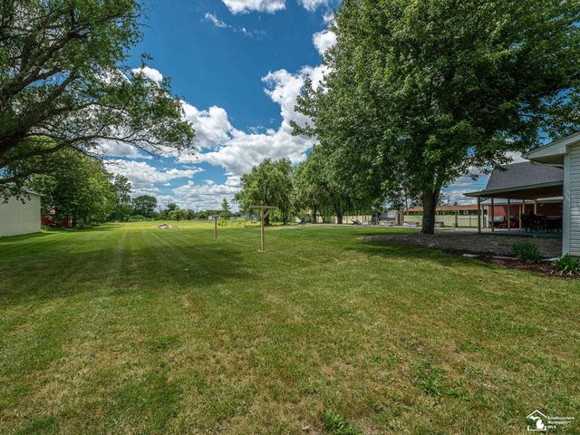 10937 Armstrong Road, South Rockwood, MI 48179
