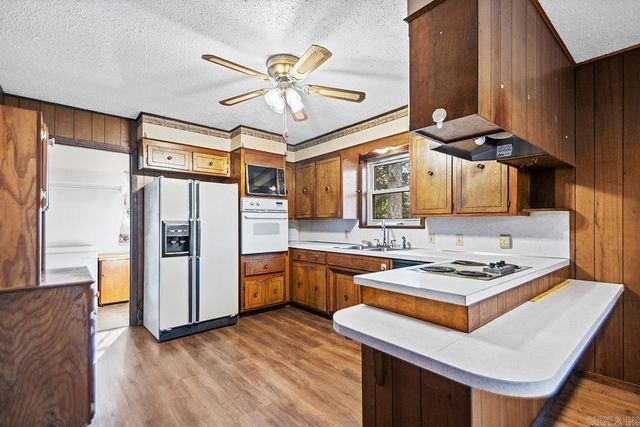 313 Cedarwood Street, Hot Springs National Park, AR 71901