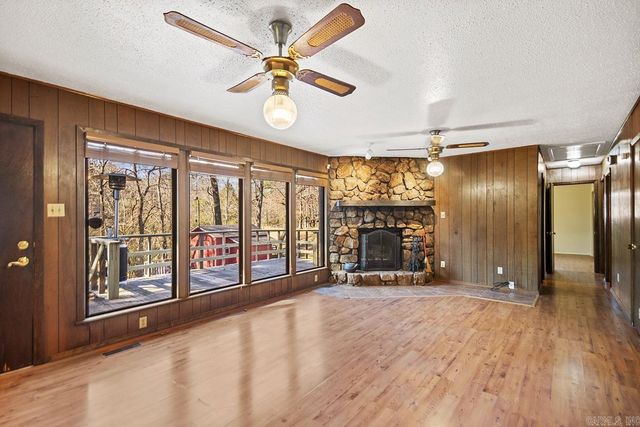 313 Cedarwood Street, Hot Springs National Park, AR 71901