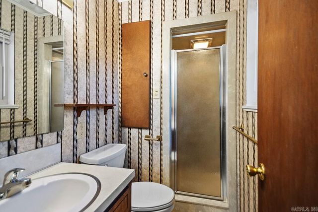 313 Cedarwood Street, Hot Springs National Park, AR 71901