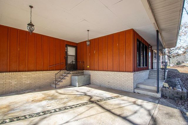 313 Cedarwood Street, Hot Springs National Park, AR 71901