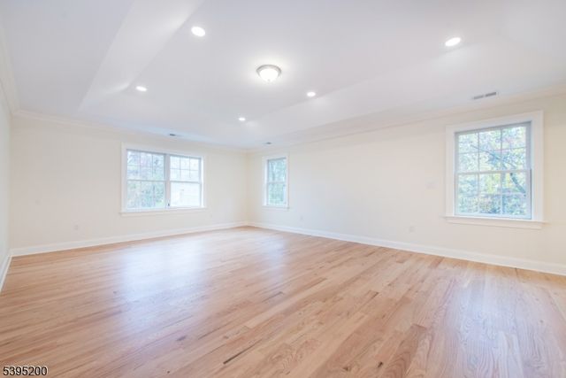 20 West Dr, Fairfield Twp., NJ 07004