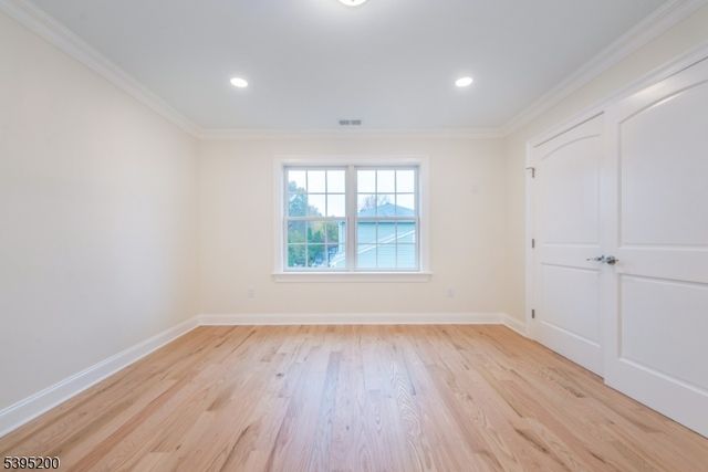 20 West Dr, Fairfield Twp., NJ 07004