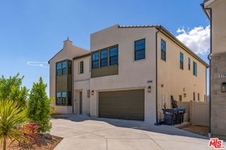 21166 Canyon View Place, Chatsworth, CA 91311