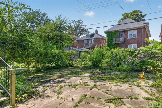 3000 Cortland Street, Detroit, MI 48206