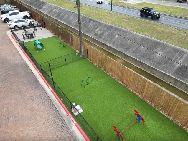 10300 Katy Freeway 212, Houston, TX 77043