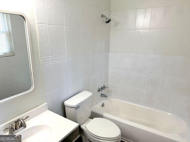 3237 Brisbane Way, Lithonia, GA 30038