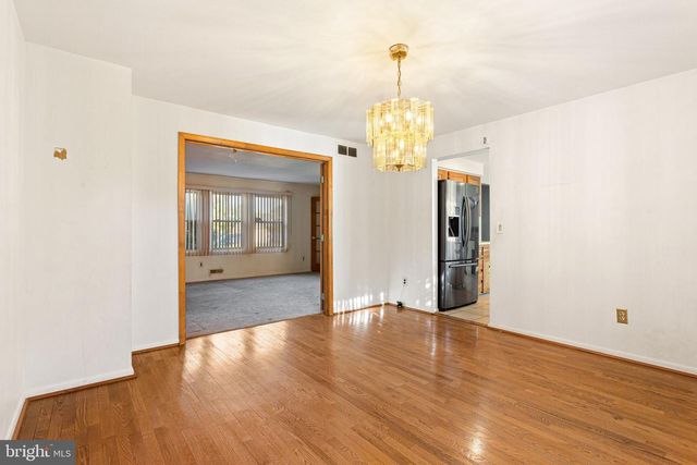 2 CANDLESTICK RD, Clementon, NJ 08021