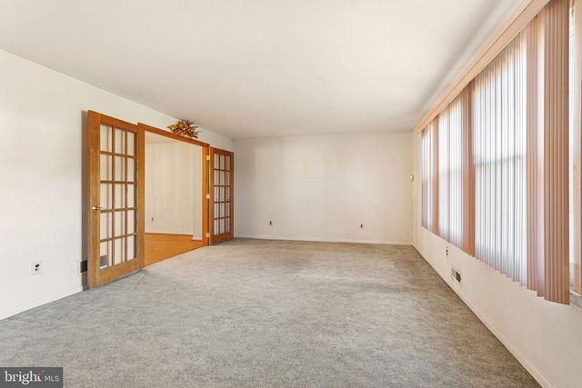 2 CANDLESTICK RD, Clementon, NJ 08021
