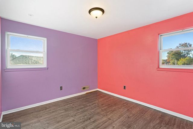 2 CANDLESTICK RD, Clementon, NJ 08021