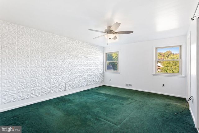 2 CANDLESTICK RD, Clementon, NJ 08021