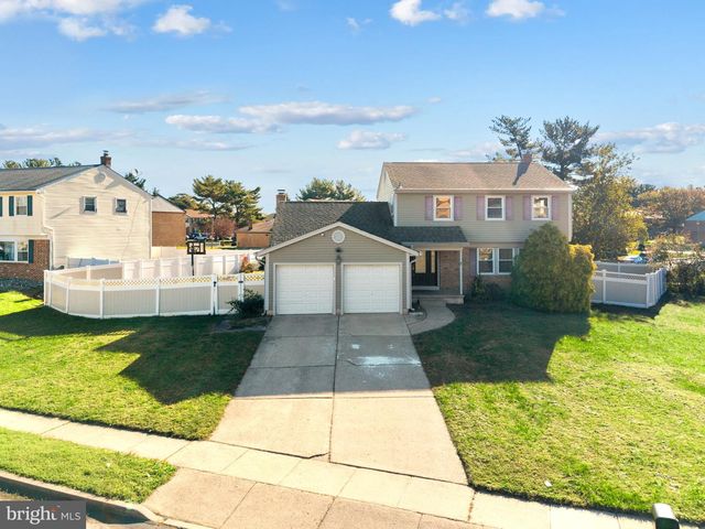 2 CANDLESTICK RD, Clementon, NJ 08021
