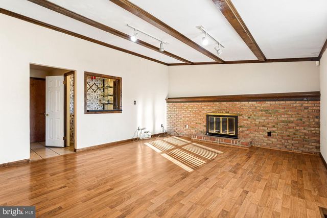 2 CANDLESTICK RD, Clementon, NJ 08021