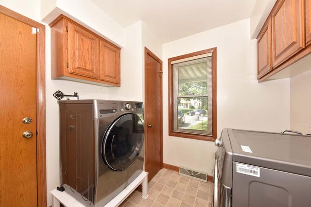 4435 W Terry AVENUE, Brown Deer, WI 53223