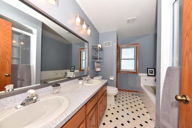 4435 W Terry AVENUE, Brown Deer, WI 53223