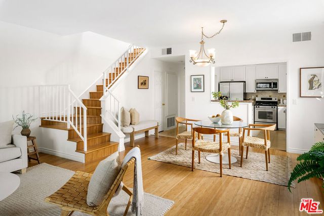 8128 Manitoba Street 106, Playa Del Rey, CA 90293