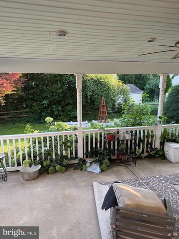 524 RIDGE PIKE, Lafayette Hill, PA 19444