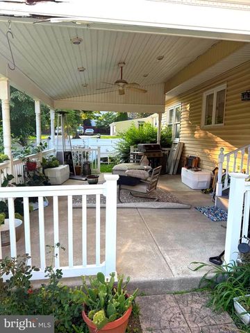 524 RIDGE PIKE, Lafayette Hill, PA 19444