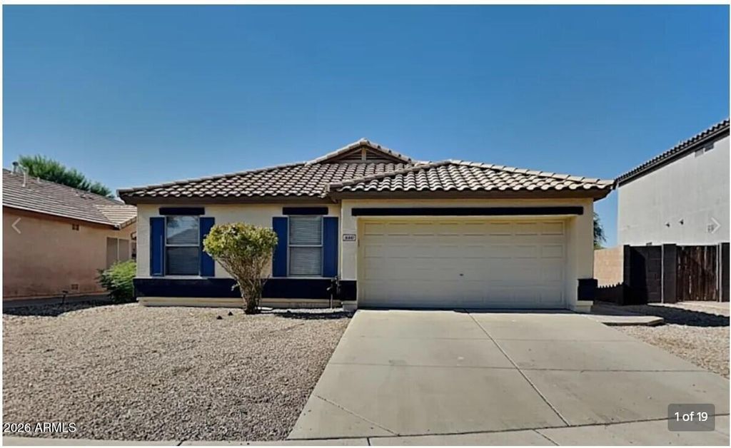 16661 W LATHAM Street, Goodyear, AZ 85338
