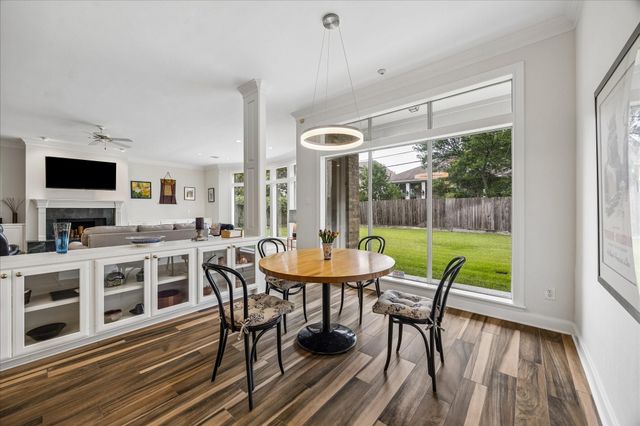 4714 Holt, Bellaire, TX 77401