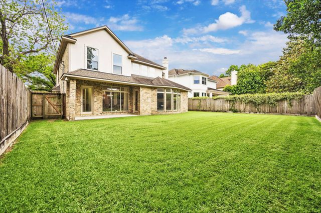 4714 Holt, Bellaire, TX 77401